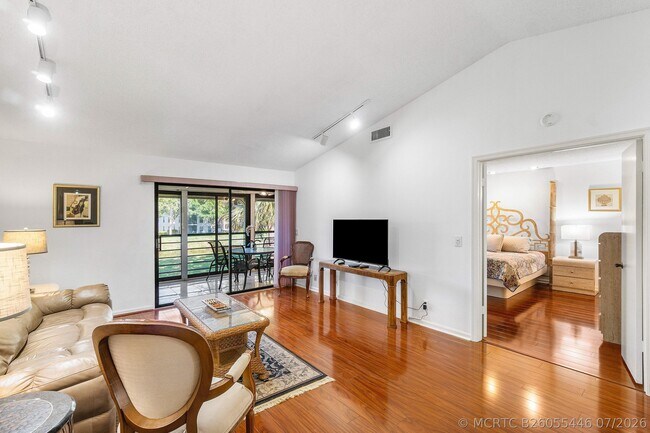 Building Photo - 10137 Mangrove Dr