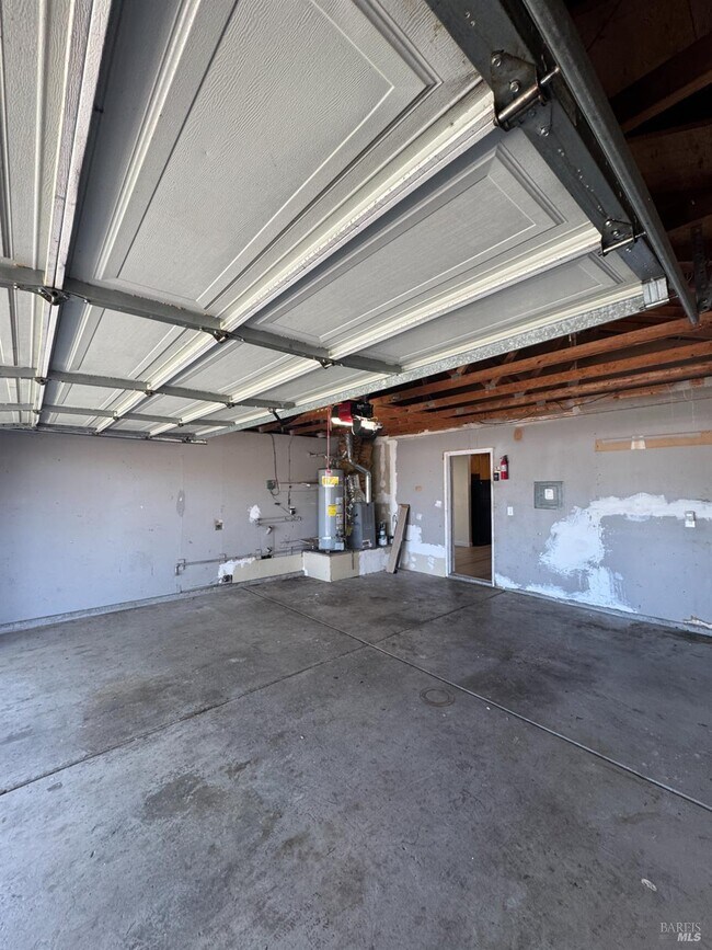 Building Photo - 120 Merrimac Ct