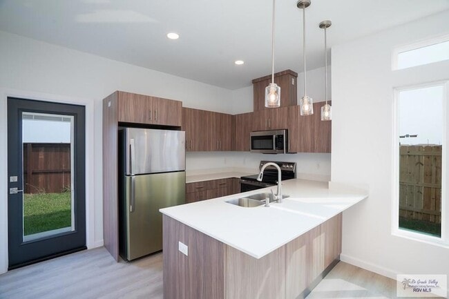 Building Photo - 3508 Hidalgo Cir