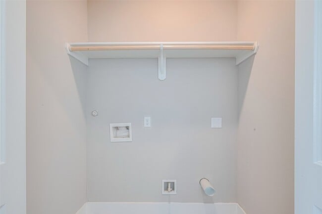 Building Photo - 7207 Force St