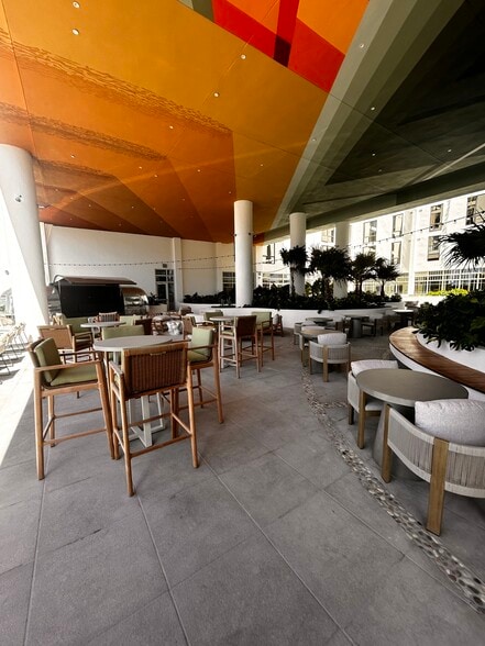 Building Photo - 1940 NW 2nd Ct