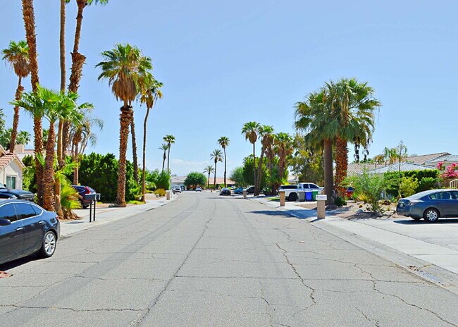 Building Photo - 5/3 Stunner in Cathedral City