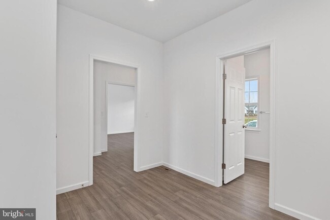 Building Photo - 508 Charleston Dr
