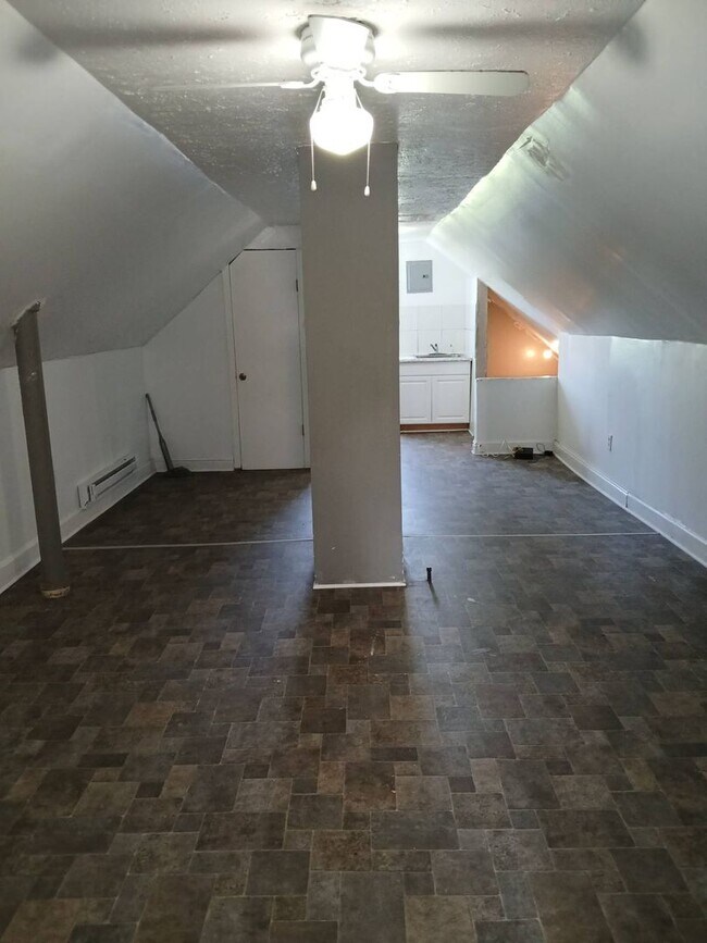 Building Photo - 3277 E 146th St