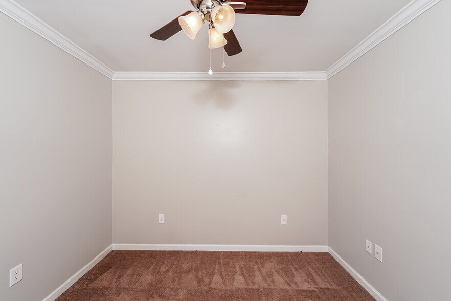 Building Photo - 99 Springdale Dr