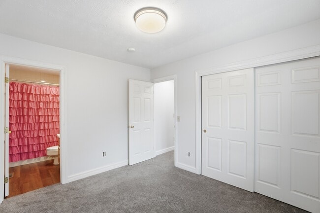 Building Photo - 665 Deer Creek Path