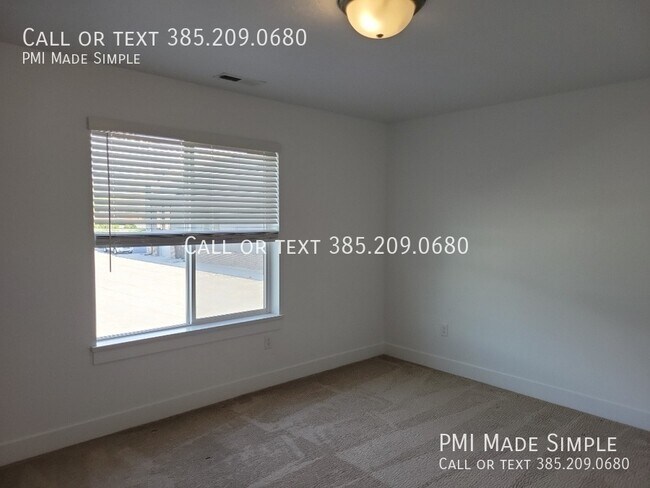 Building Photo - 10884 N Slate Ln
