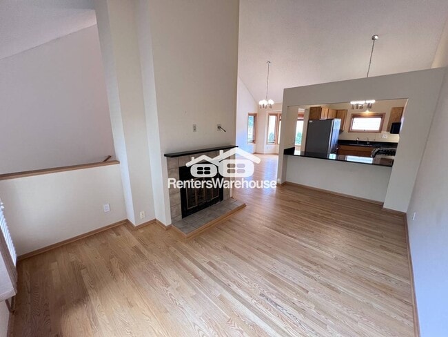 Building Photo - 2852 Kenwood Isles Dr