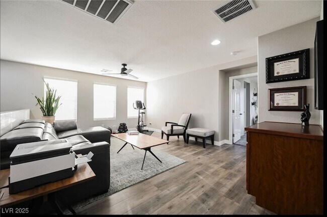 Building Photo - 7980 Zuma Beach Ct