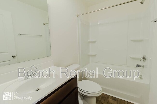 Building Photo - 109 OXFORSHIRE STREET