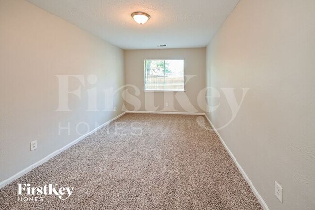 Building Photo - 11906 Knoll Bend Ct