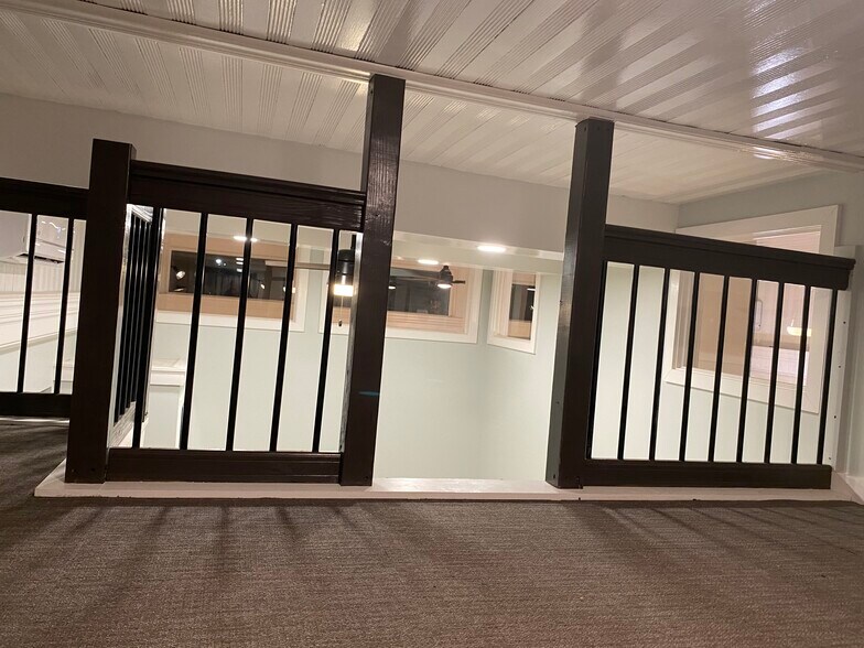 Loft Area - 1728 N Franklin Pl