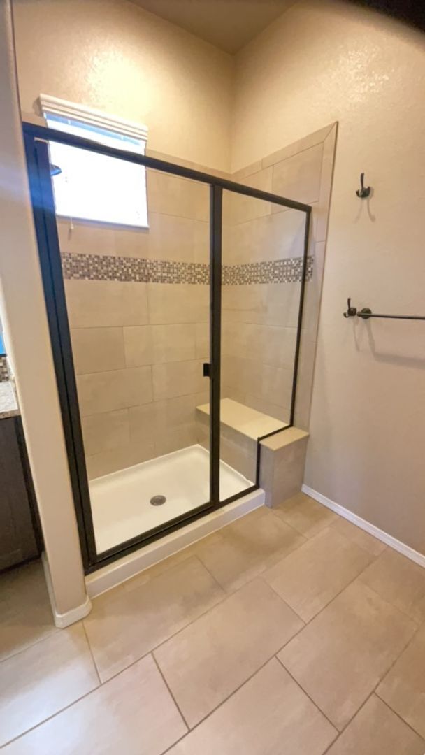 Building Photo - Don't miss the opportunity to make this wonderful house your next home.