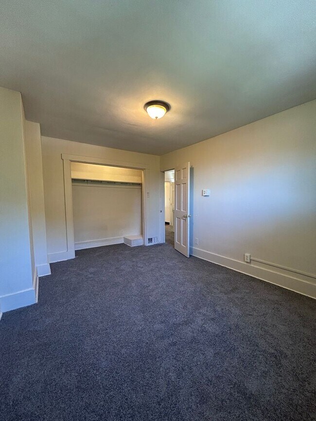 Building Photo - 3 Bedroom 1 Bathroom Home (Perry South)