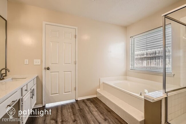 Building Photo - 4 br, 2 bath House - 112 Browning Lane UNIT