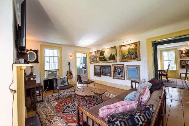 Building Photo - 1357 Canal Rd