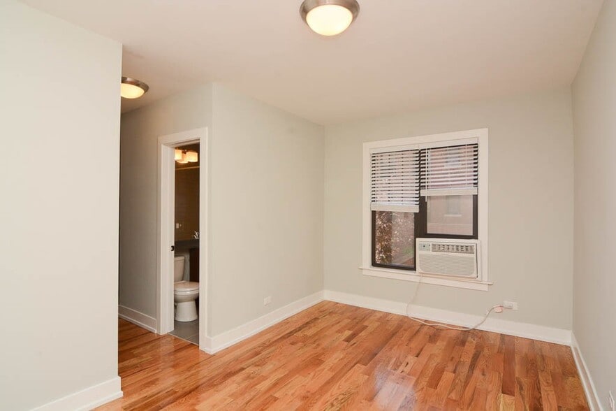 Building Photo - 2915 N Mildred Ave