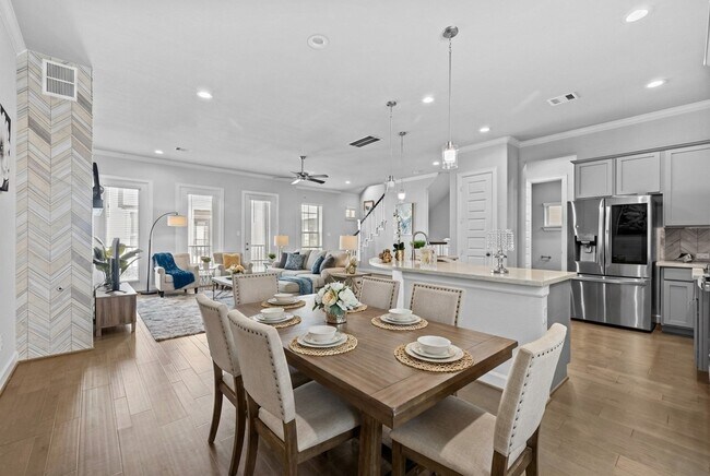 Building Photo - 4007 Centre Valley Ln