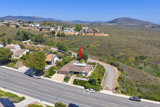Building Photo - 7118 El Fuerte St