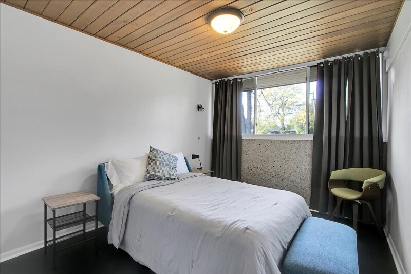 Building Photo - 1912 Old Briar Rd