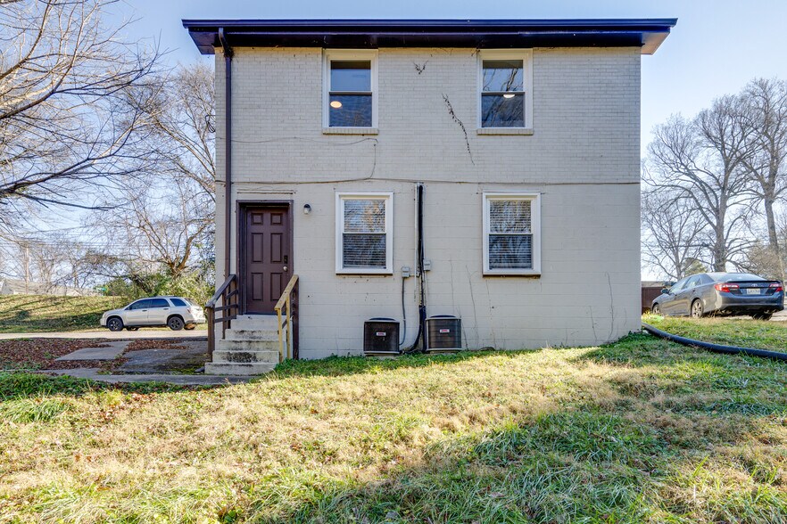 Building Photo - 268 McGavock Pike