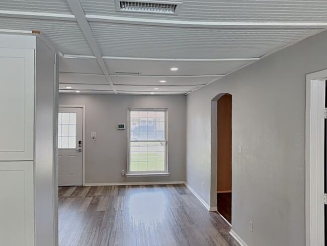 Building Photo - Private Backyard Oasis with Pool in the Heart of Saginaw!