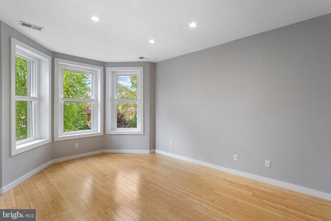 Building Photo - 1311 East Capitol St SE