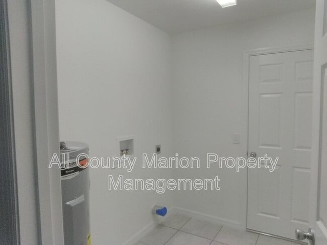 Building Photo - 6635 NW 65th St