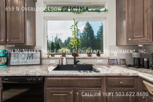 Building Photo - Well Maintained 3 Bedroom Home In Otis