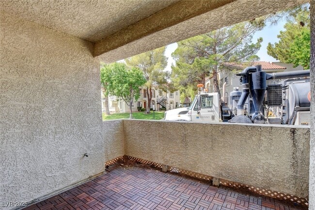 Building Photo - 4700 Nara Vista Way