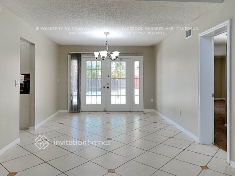 Building Photo - 15601 Lance Point Pl