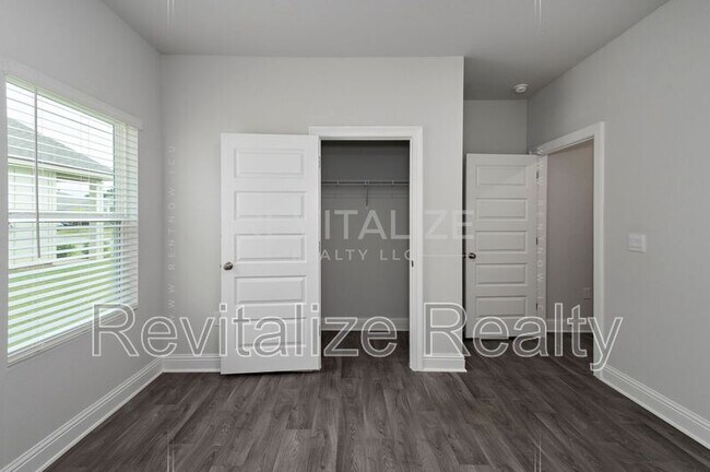 Building Photo - 14531 Dayton Cir