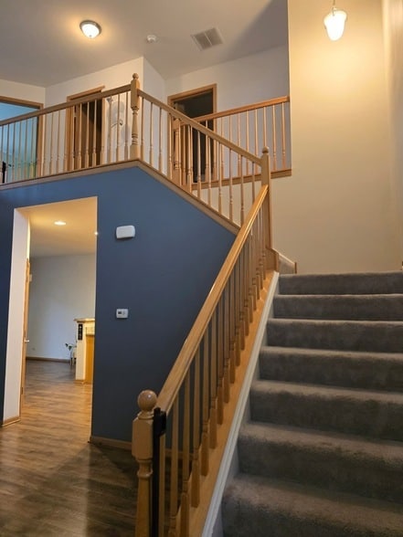 Building Photo - 549 S Jade Ln