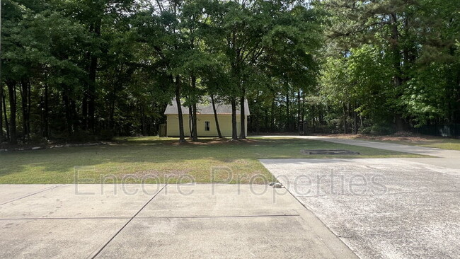 Building Photo - 8112 Stillbreeze Dr