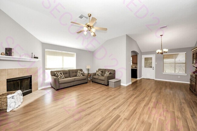 Building Photo - 5615 Brenwood Gln Trl