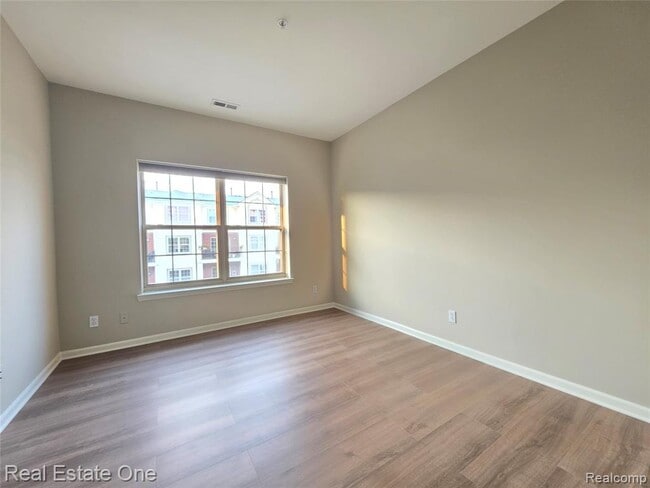 Building Photo - 3091 Camden Dr