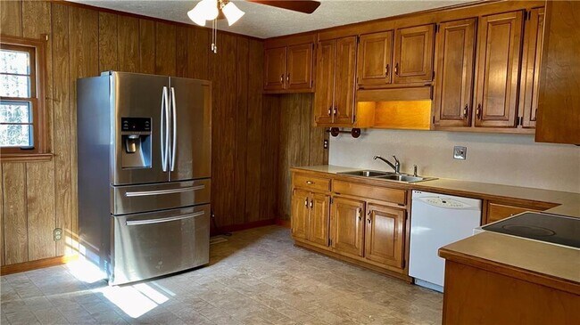Building Photo - 6707 Campground Rd