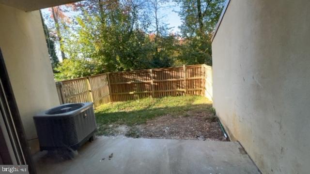 Building Photo - 10133 Prince Pl