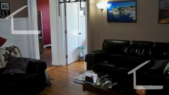 Building Photo - Park Drive 3 Bed