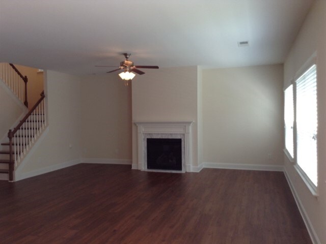 Building Photo - 1007 Monitor Court SW