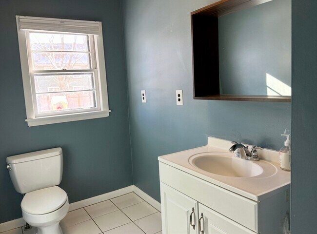 Building Photo - 90 Mill St