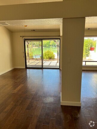 Building Photo - Stunning Views! Lake front 3 bed/2ba Home ...