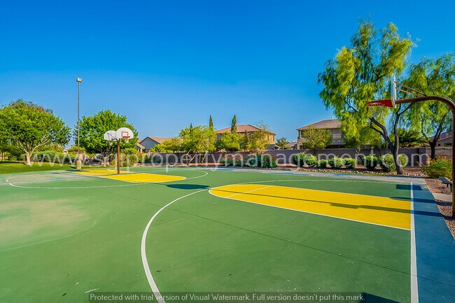 Building Photo - Beautiful split floorplan in a great neigh...
