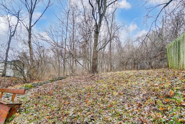 Building Photo - Three Bedroom Home in Covington!
