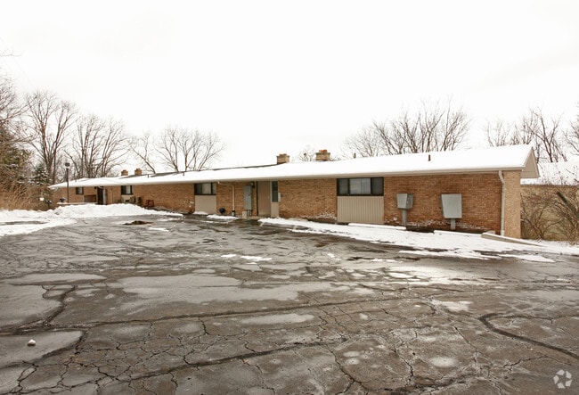 Building Photo - Broadway Terrace