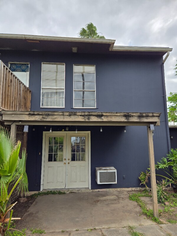 Building Photo - 313 Bolivar Ave