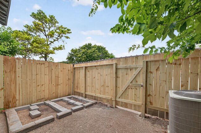 Building Photo - 7839 Cook Rd