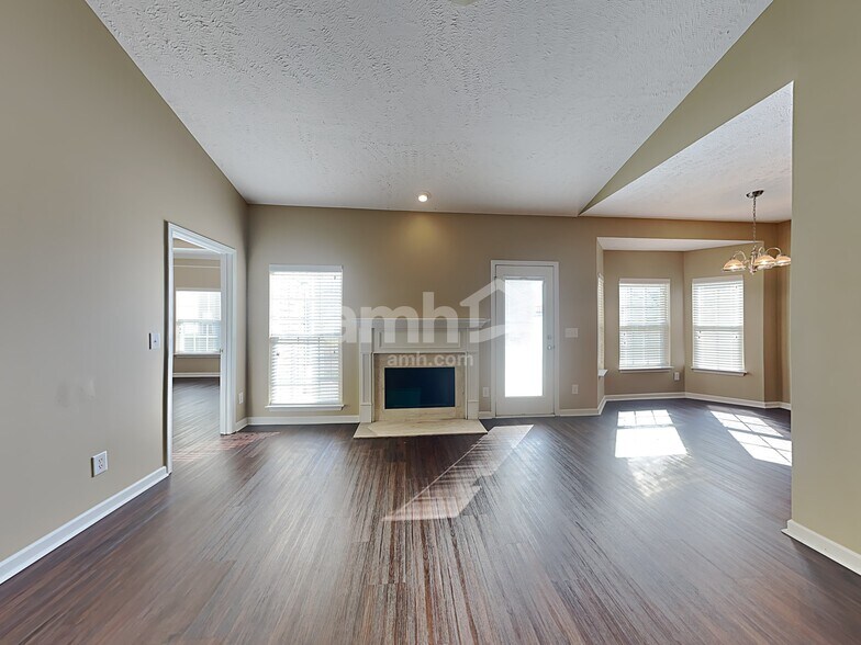 Building Photo - 366 Sarava Ln