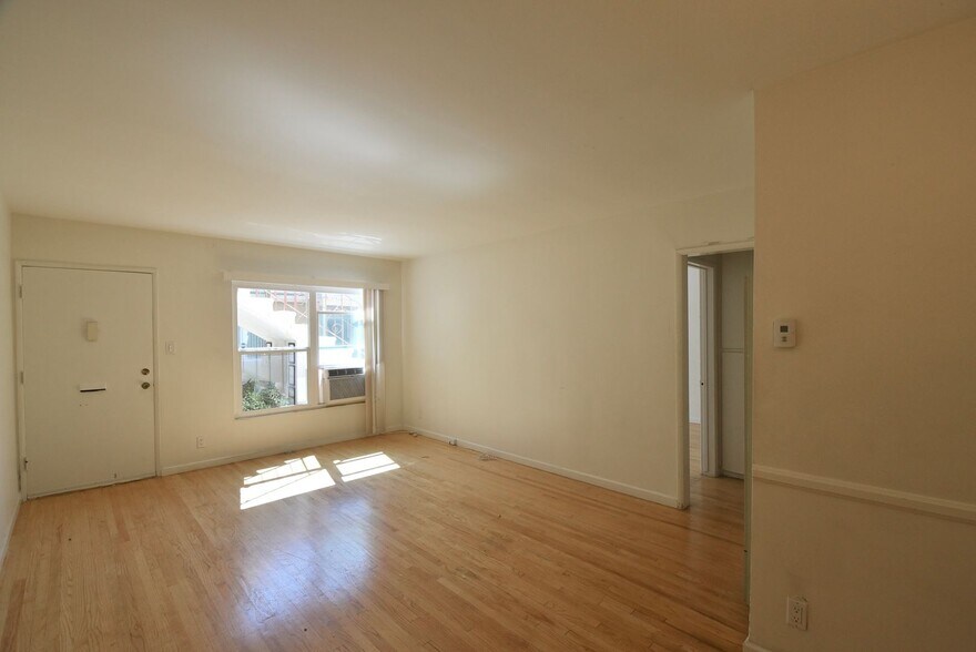 Building Photo - 5716 Kester Ave