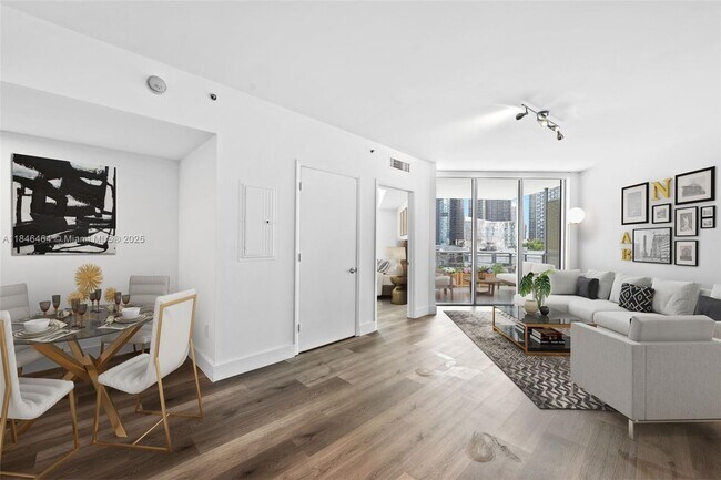 Building Photo - 350 S Miami Ave